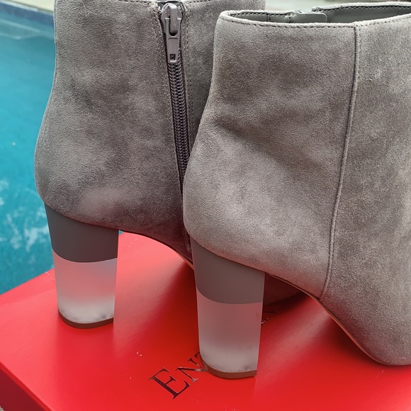 Worn once Enzo Angiolini Gray Suede Boots size 8M - Picture 2 of 12